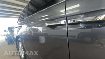 2016 Honda Odyssey SE 118.1" WB - miniatura 34