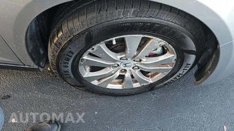 2016 Honda Odyssey SE 118.1" WB - miniatura 23