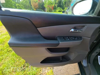 2016 Honda Odyssey SE 118.1" WB - miniatura 14