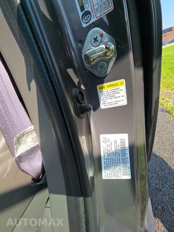 2016 Honda Odyssey SE 118.1" WB - miniatura 20