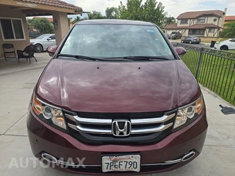 2016 Honda Odyssey Touring 118.1" WB - miniatura 2
