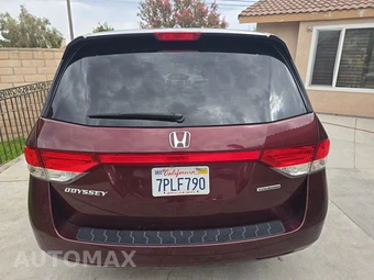 2016 Honda Odyssey Touring 118.1" WB - miniatura 5