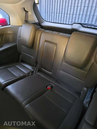 2016 Honda Odyssey Touring 118.1" WB - miniatura 14