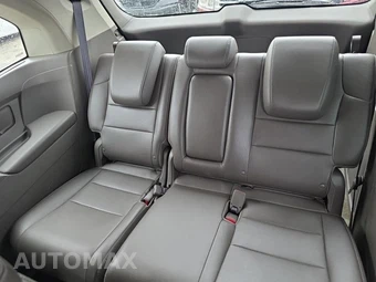 2016 Honda Odyssey Touring 118.1" WB - miniatura 17