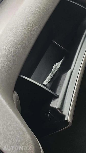2016 Honda Odyssey Touring Elite 118.1" WB - miniatura 14
