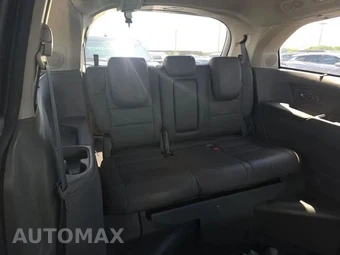 2016 Honda Odyssey Touring Elite 118.1" WB - miniatura 15