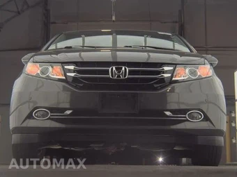 2016 Honda Odyssey Touring Elite 118.1" WB - miniatura 4