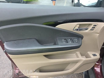 2016 Honda Pilot Elite w/Navigation & RES – miniatura 9