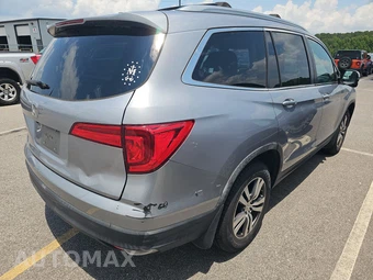 2016 Honda Pilot EX - miniatura 4