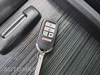 2016 Honda Pilot EX-L – miniatura 8
