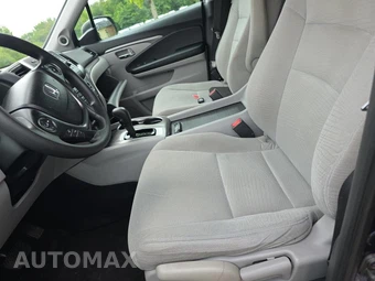 2016 Honda Pilot LX - miniatura 13