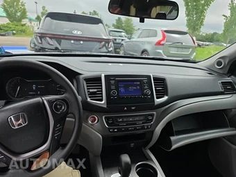 2016 Honda Pilot LX - miniatura 14