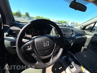 2016 Honda Pilot LX – miniatura 11