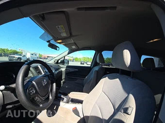 2016 Honda Pilot LX – miniatura 15