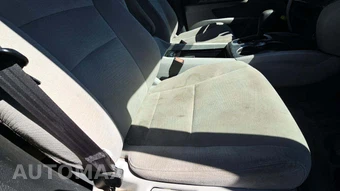 2016 Honda Pilot LX – miniatura 47
