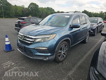 2016 Honda Pilot Touring w/Navigation & RES
