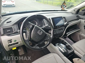 2016 Honda Pilot Touring w/Navigation & RES - miniatura 11
