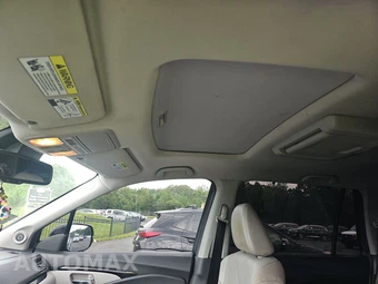 2016 Honda Pilot Touring w/Navigation & RES - miniatura 19