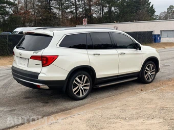2016 Honda Pilot Touring w/Navigation & RES - miniatura 5
