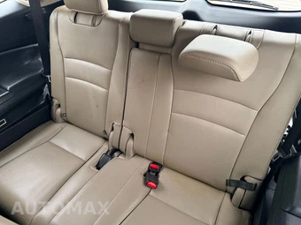 2016 Honda Pilot Touring w/Navigation & RES - miniatura 8