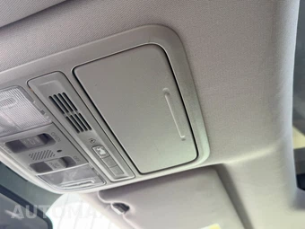 2016 Honda Pilot Touring w/Navigation & RES - miniatura 35