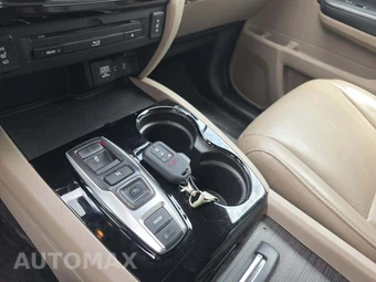 2016 Honda Pilot Touring w/Navigation & RES - miniatura 8