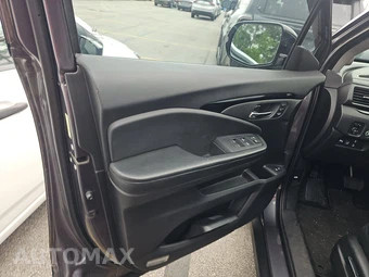 2016 Honda Pilot Touring w/Navigation & RES - miniatura 9