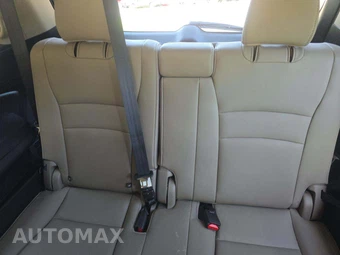 2016 Honda Pilot Touring w/Navigation & RES - miniatura 14