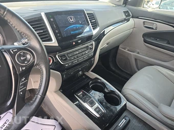 2016 Honda Pilot Touring w/Navigation & RES – miniatura 11