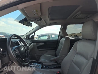 2016 Honda Pilot Touring w/Navigation & RES – miniatura 18