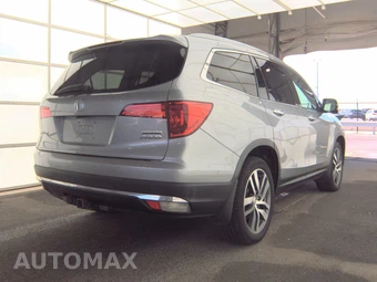 2016 Honda Pilot Touring w/Navigation & RES – miniatura 4