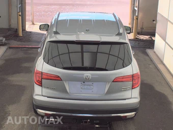 2016 Honda Pilot Touring w/Navigation & RES – miniatura 5