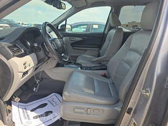 2016 Honda Pilot Touring w/Navigation & RES – miniatura 7