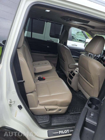 2016 Honda Pilot Touring w/Navigation & RES - miniatura 17