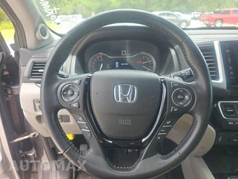 2016 Honda Pilot Touring w/Navigation & RES – miniatura 10