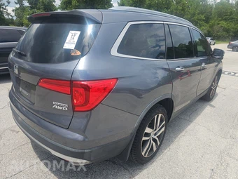 2016 Honda Pilot Touring w/Navigation & RES – miniatura 4