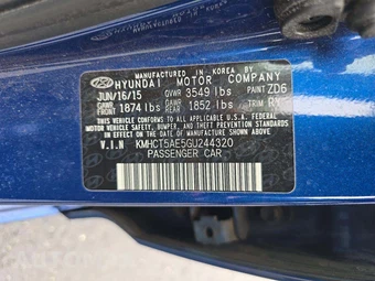 2016 Hyundai Accent SE Hatchback – miniatura 2