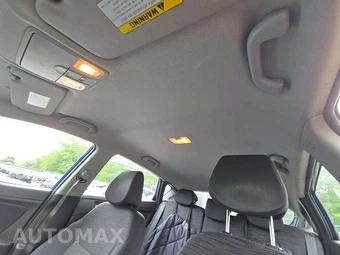 2016 Hyundai Accent SE Hatchback – miniatura 8