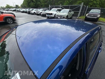 2016 Hyundai Accent SE Hatchback – miniatura 9