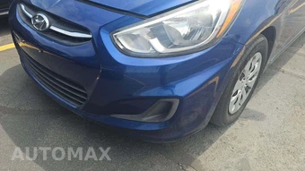 2016 Hyundai Accent SE Hatchback - miniatura 40