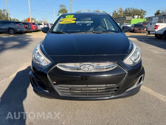 2016 Hyundai Accent SE Hatchback – miniatura 2