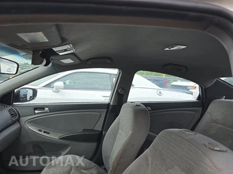 2016 Hyundai Accent SE Sedan – miniatura 18