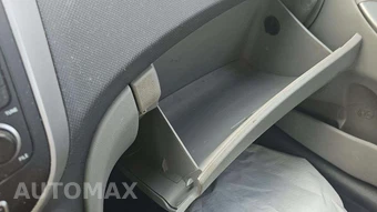 2016 Hyundai Accent SE Sedan – miniatura 34