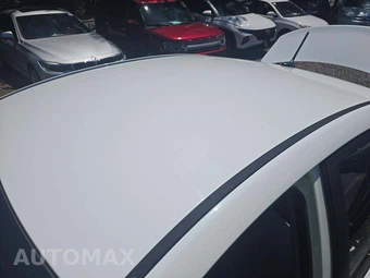 2016 Hyundai Accent SE Sedan – miniatura 12