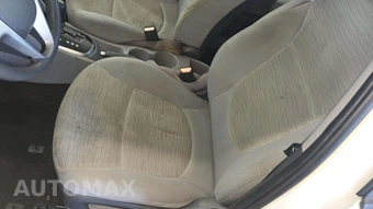 2016 Hyundai Accent SE Sedan - miniatura 26