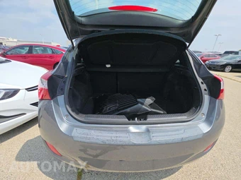 2016 Hyundai Elantra GT Hatchback – miniatura 14