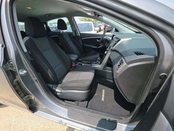 2016 Hyundai Elantra GT Hatchback – miniatura 18