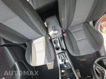2016 Hyundai Elantra GT Hatchback – miniatura 8