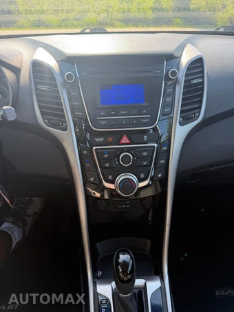 2016 Hyundai Elantra GT Hatchback - miniatura 11