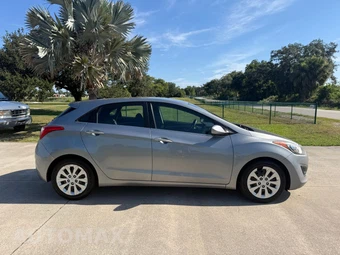 2016 Hyundai Elantra GT Hatchback - miniatura 4